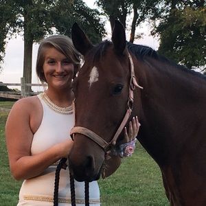 Meet your Posher, Macy